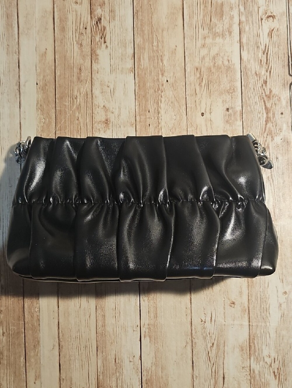Black Ruched Chain-Handle Shoulder Bag - Picture 3 of 8